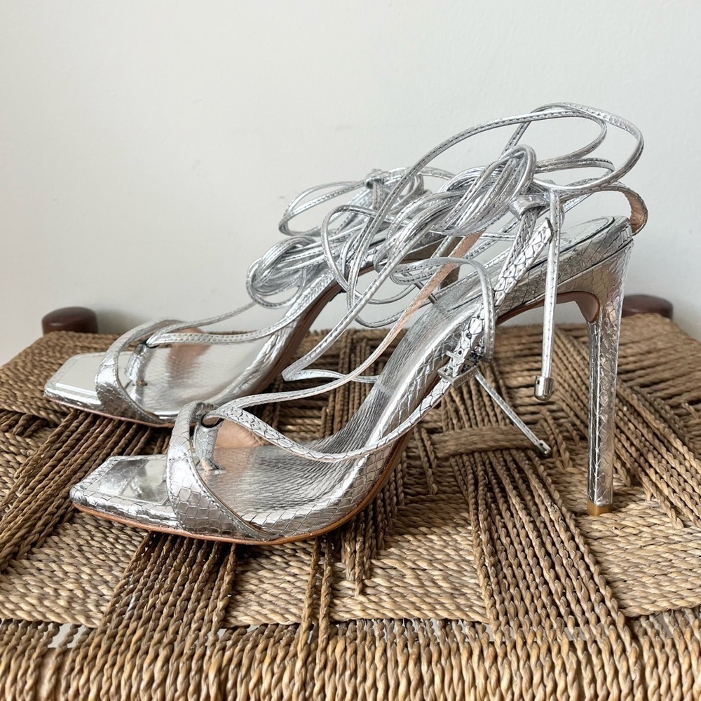 Schutz Shoes Women’s 9.5 Vikki Metallic Snake Embossed Heel Lace Up Leather - Picture 5 of 10